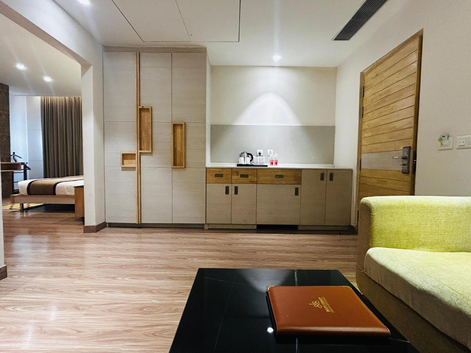Hotel Sakura Gold Gurgaon Exterior foto